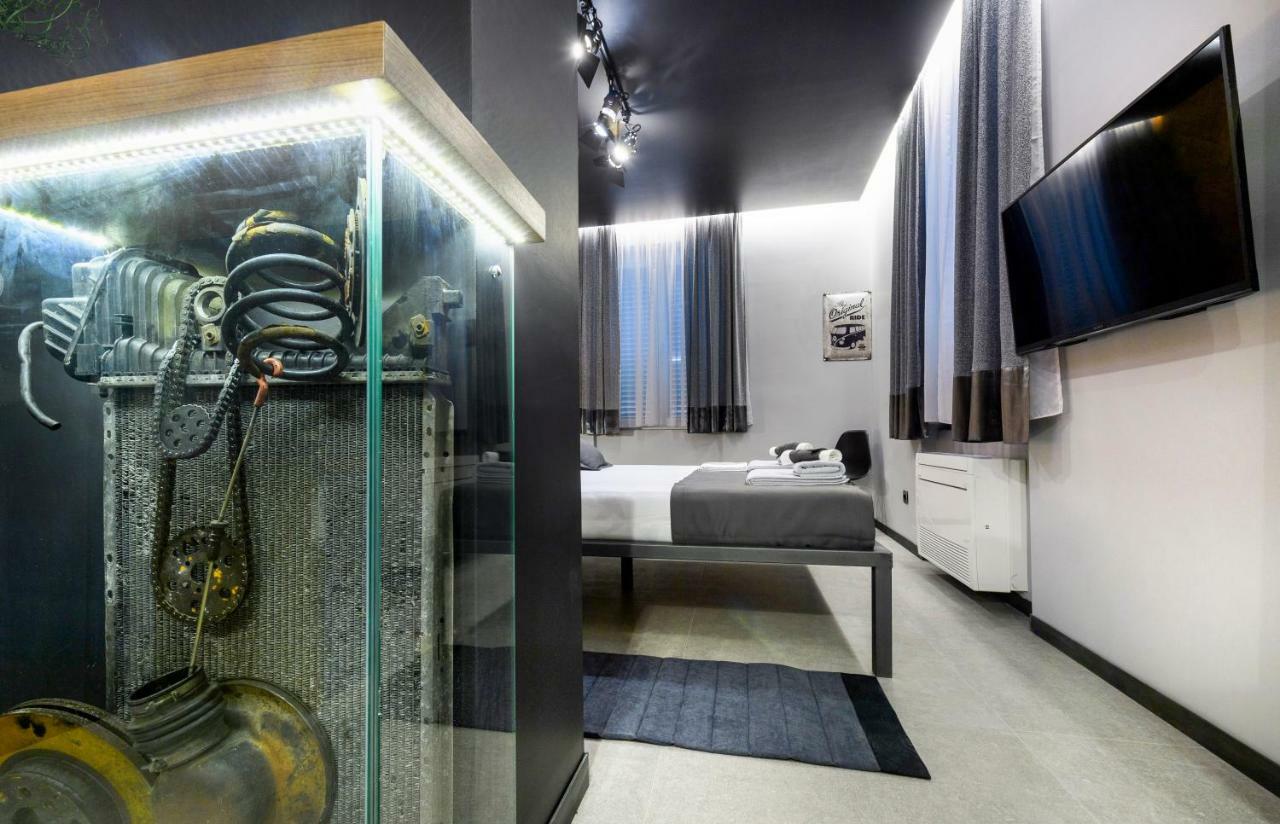 Split Industrial Design Rooms Exterior foto
